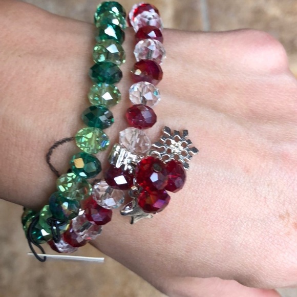 Christmas Green and Red crystal Beaded Charm Bracelets - Picture 2 of 4